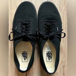 Men’s Authentic Van Shoe *NEW*